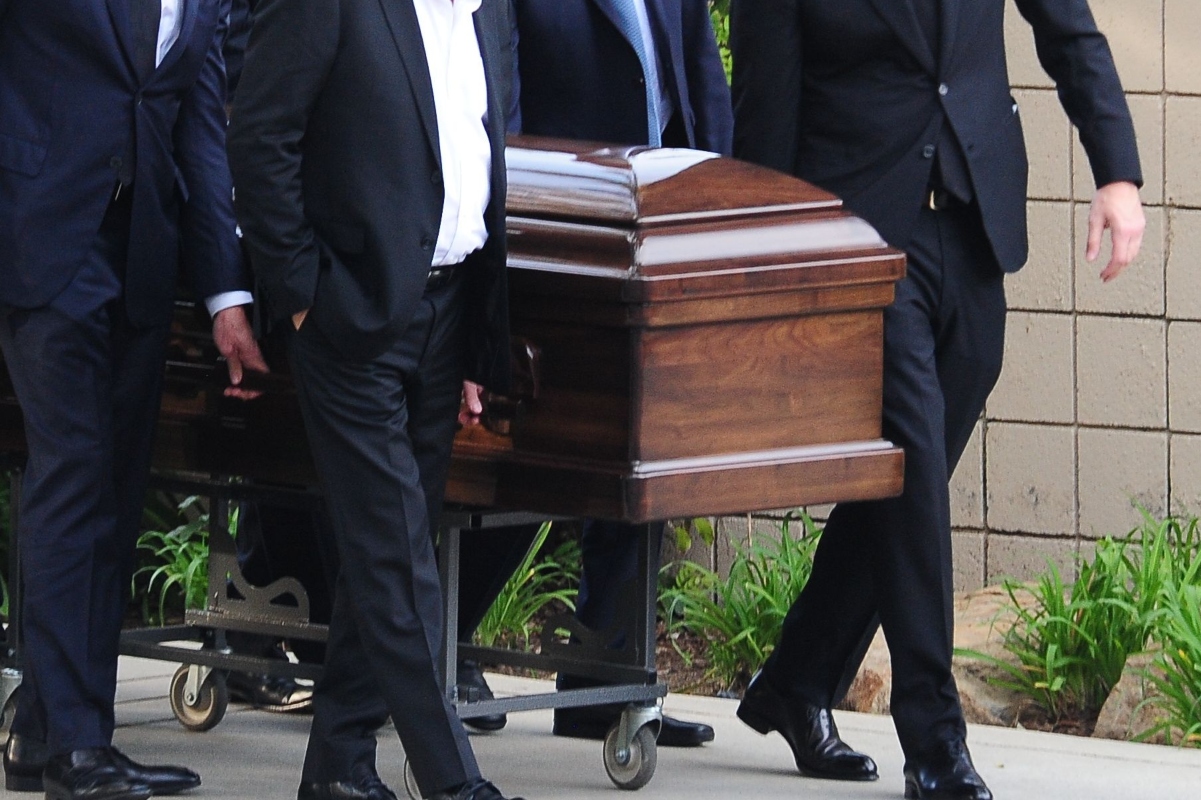 Funeral Disaster Pallbearers Fall Into Grave After Platform Collapses