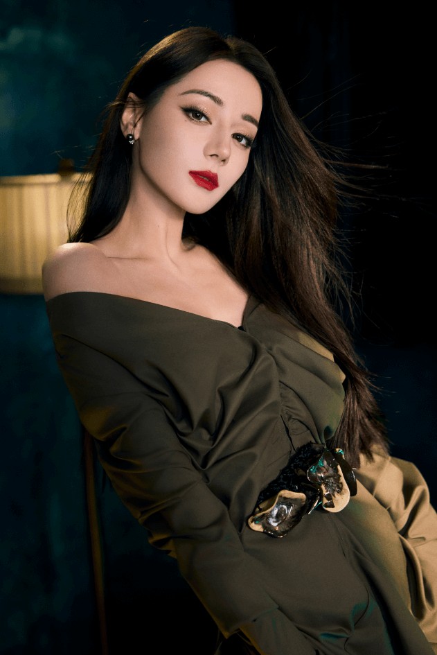 热巴太美竟被换脸？