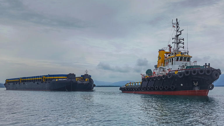 全国送料無料の通販 Can Fast How A Slow) So They're Why (And Go? Tugboat ビジネス・経済