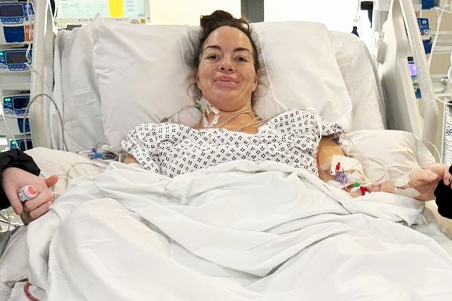 Woman, 32, Gets Hysterectomy Due to Tumor on Her Ovary. Doctors Later