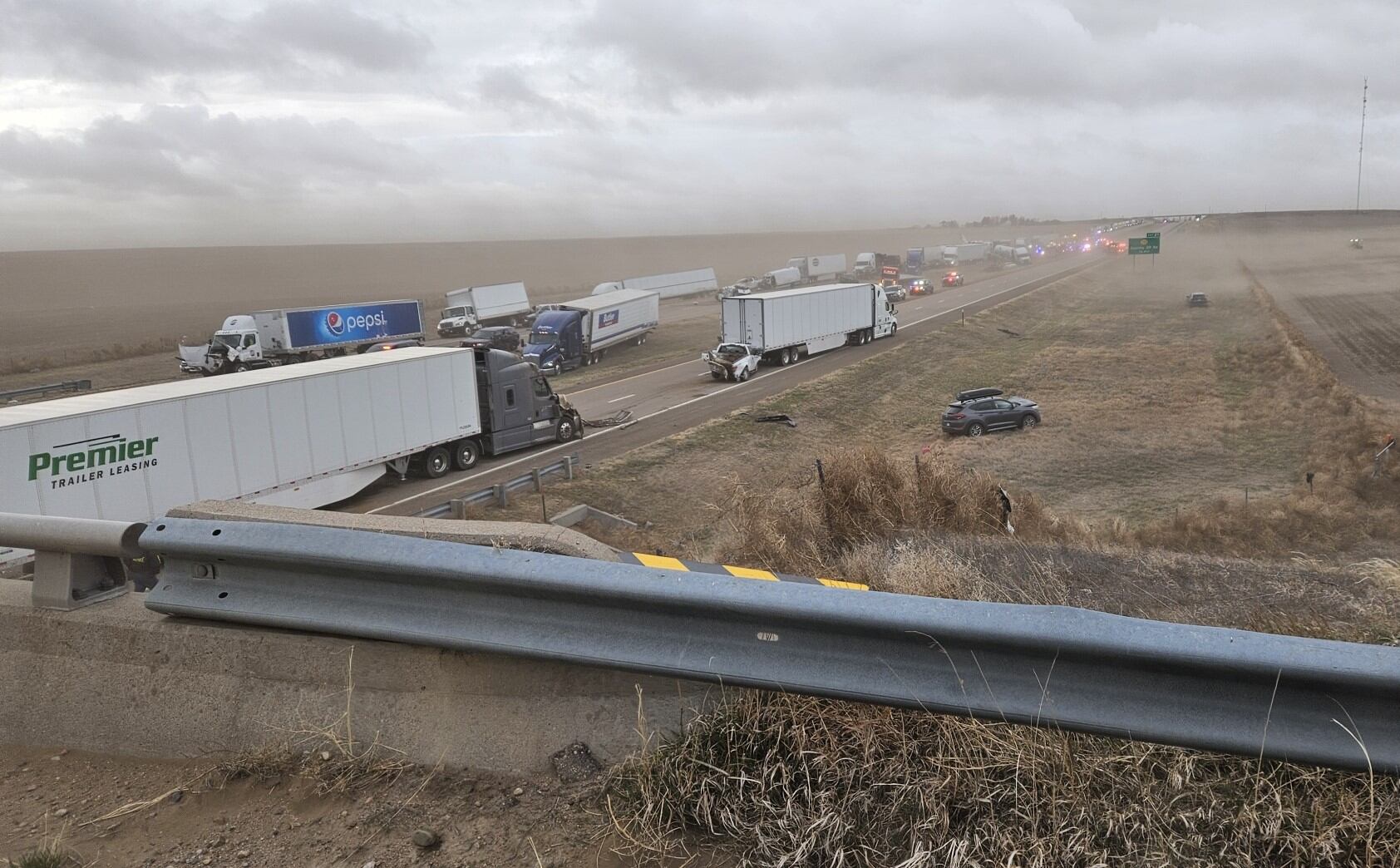 8 killed in crash during dust storm on I70 identified