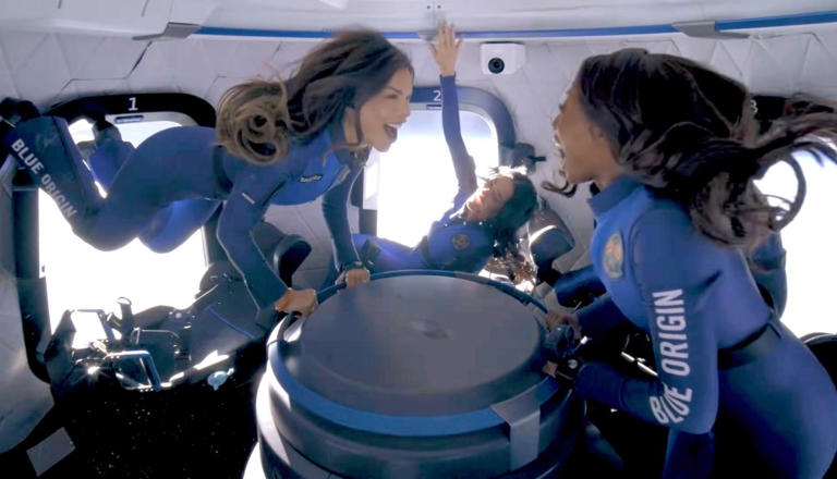 First pics of Katy Perry, Lauren Sanchez and Gayle King in space on Blue Origin flight