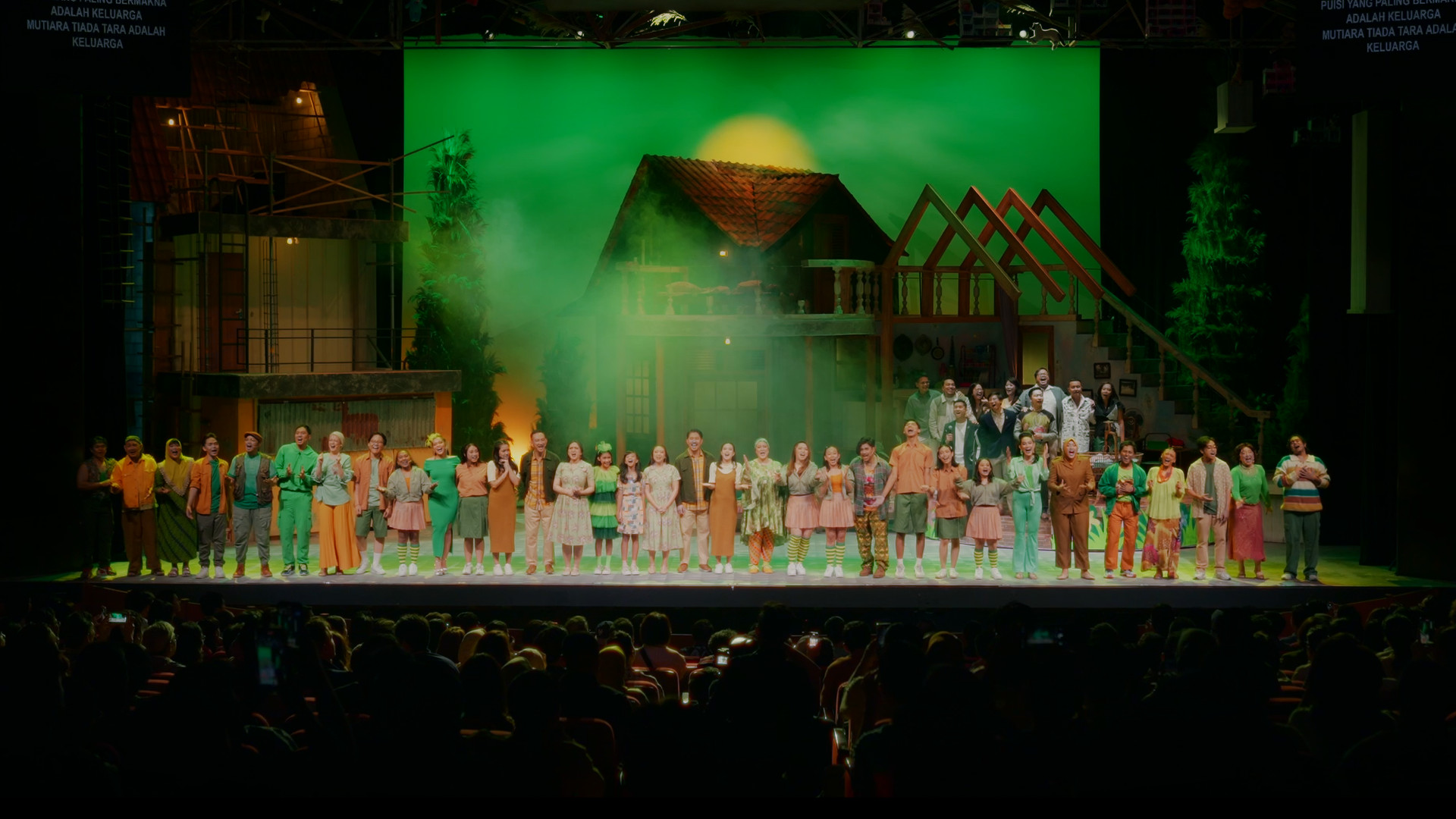 Panggung Musikal Keluarga Cemara 2025 Kolaborasi Bareng Rapot dan The Lantis