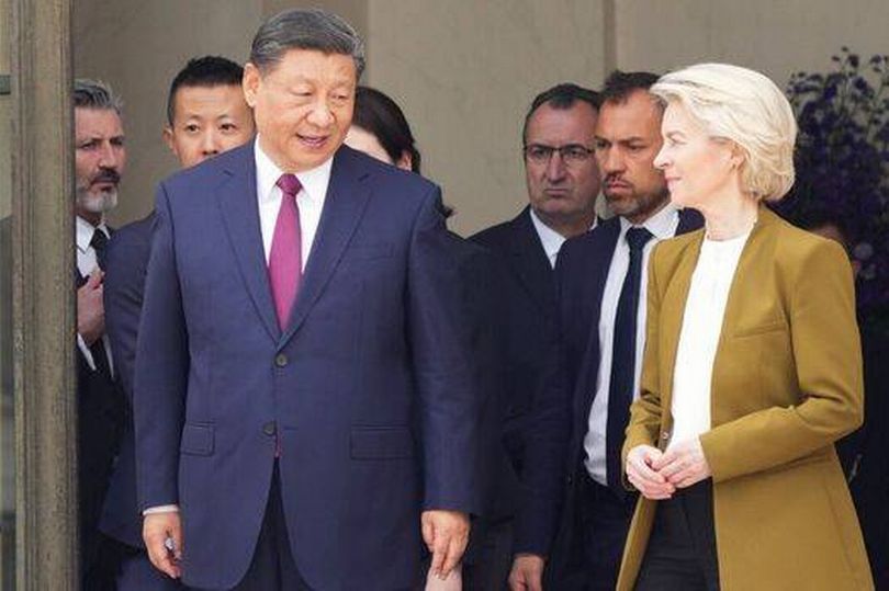Úrsula von der Leyen y Xi Jinping