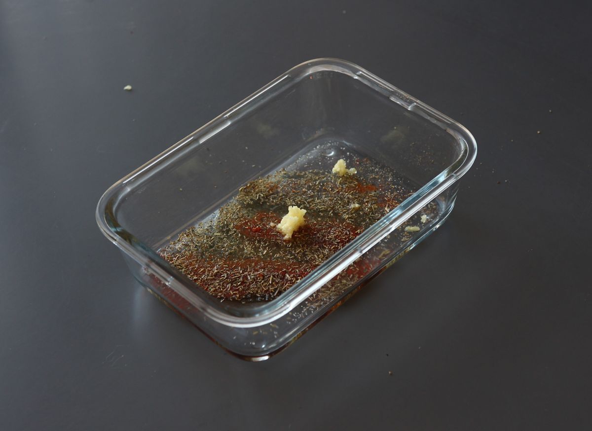 Marinierte hühnerkeulen aus dem ofen - superschnell zubereitet!