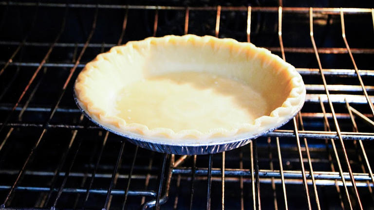 A Step-by-Step Recipe for Making a Delicious Bacon Quiche Lorraine