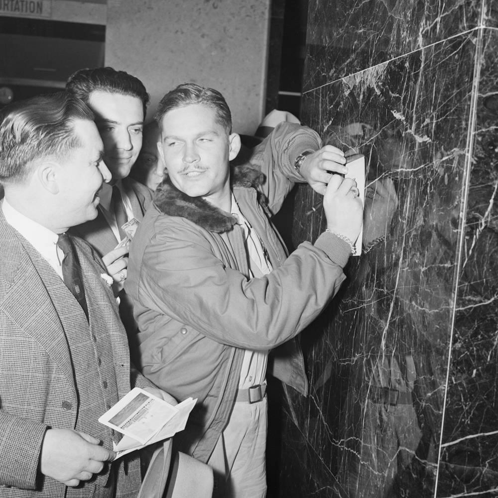 [Photos] Last Minute Decisions That Changed History Forever