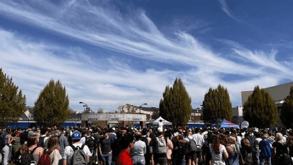 Prove Me Wrong Conservative Speaker Charlie Kirk At Boise State