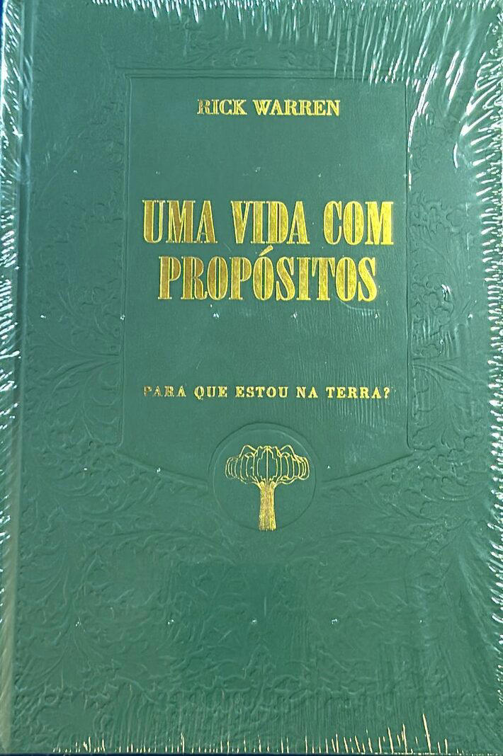 Líder do PL presenteou Braga Netto com livro de autoajuda Foto: Reprodução/Arquivo pessoal