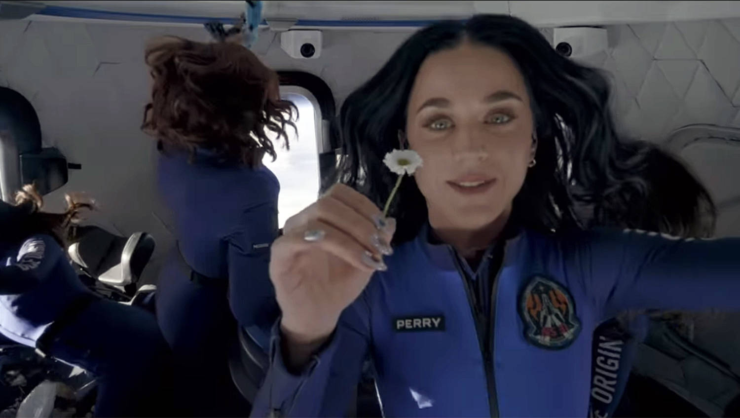 Wendy’s starts beef with Katy Perry after Blue Origin space flight