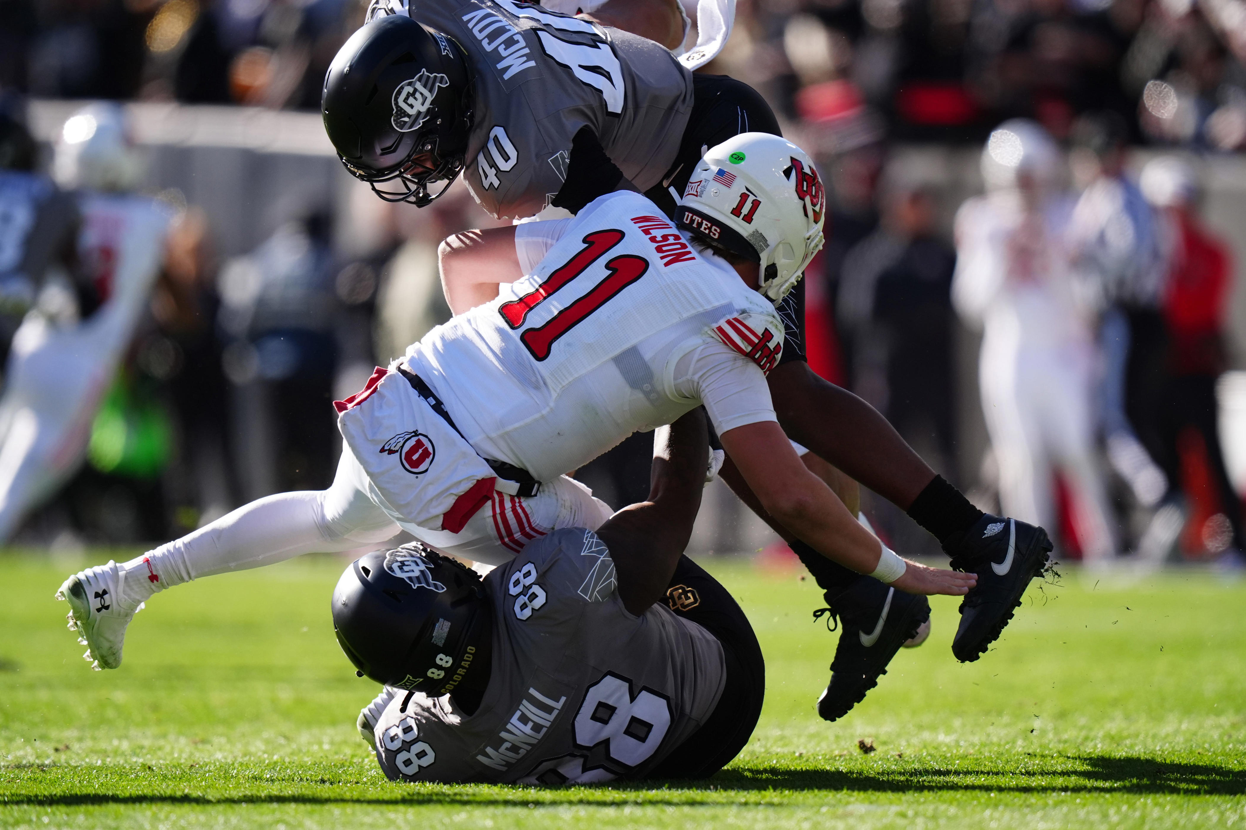 Colorado's projected starting defensive end entering the transfer portal