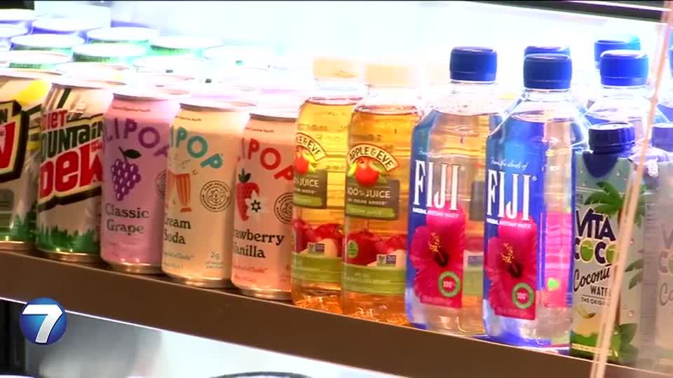 New cashless convenience store opens in Downtown Dayton