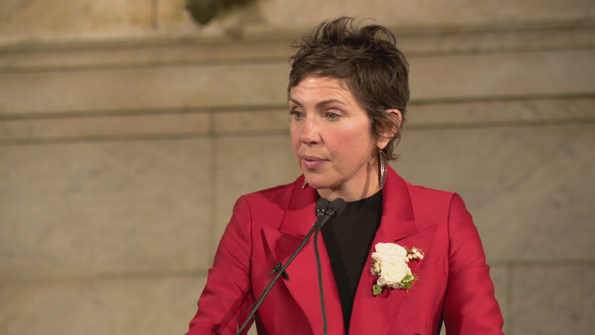 IS MAYOR CARA SPENCER MARRIED OR SINGLE visual data 6