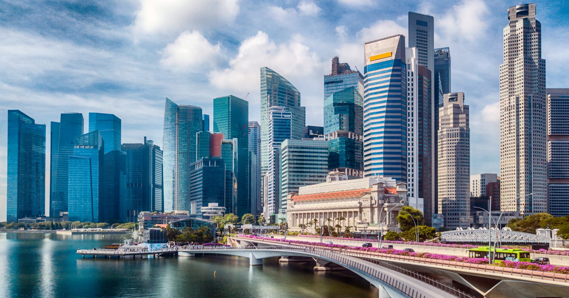 How does an island with high prices and few beaches attract tourists ...