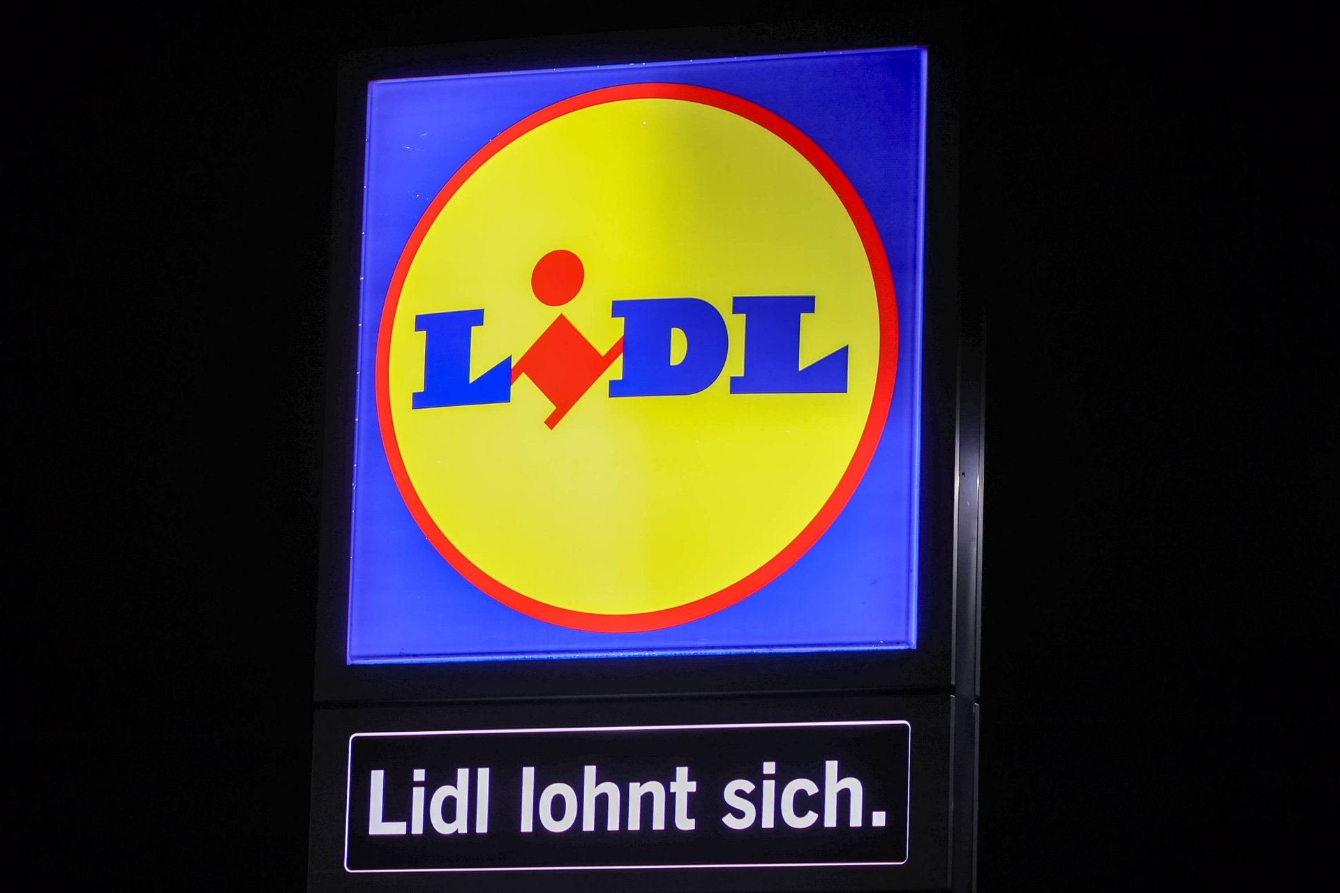 Toller Küchenhelfer: Die praktische Silikon-Backform von Lidl darf in ...