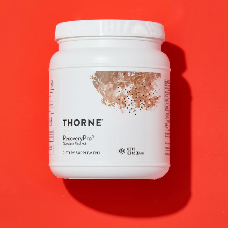 I’m a dietitian, and these are the 6 protein powders I trust for ...