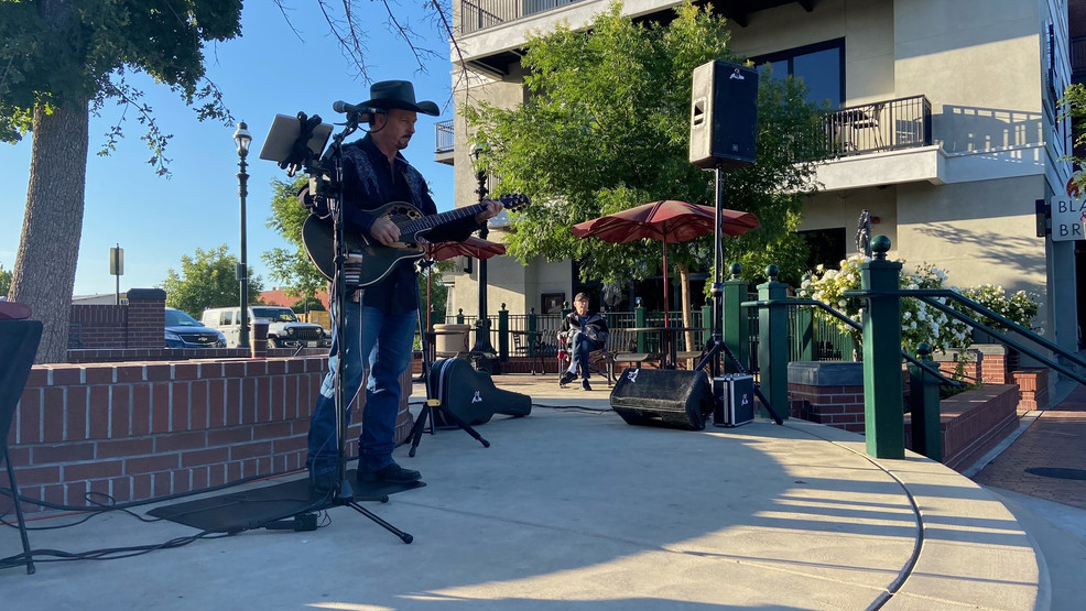 big-hat-days-returns-this-weekend-to-old-town-clovis