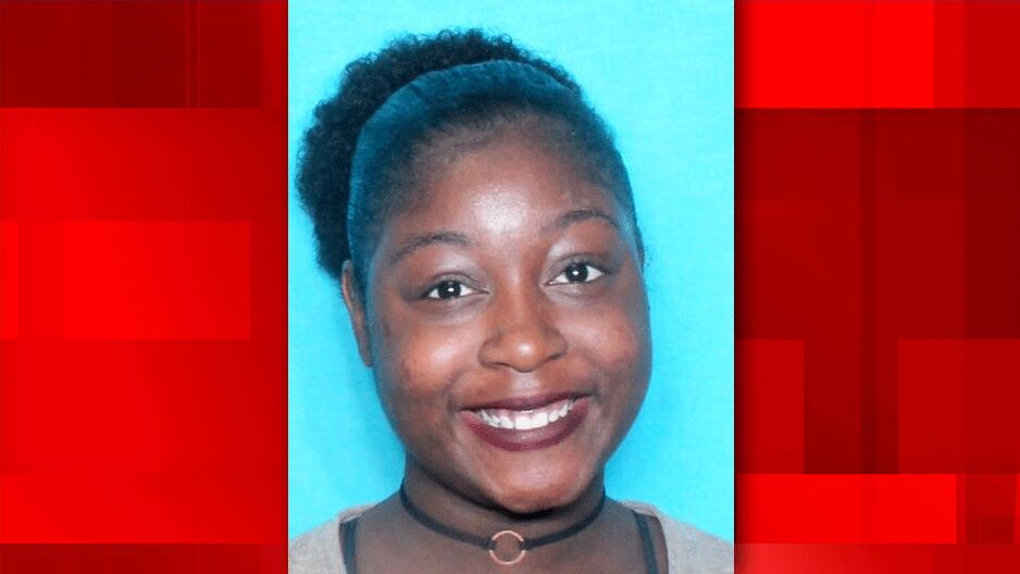 Shreveport woman arrested for allegedly attacking family members with