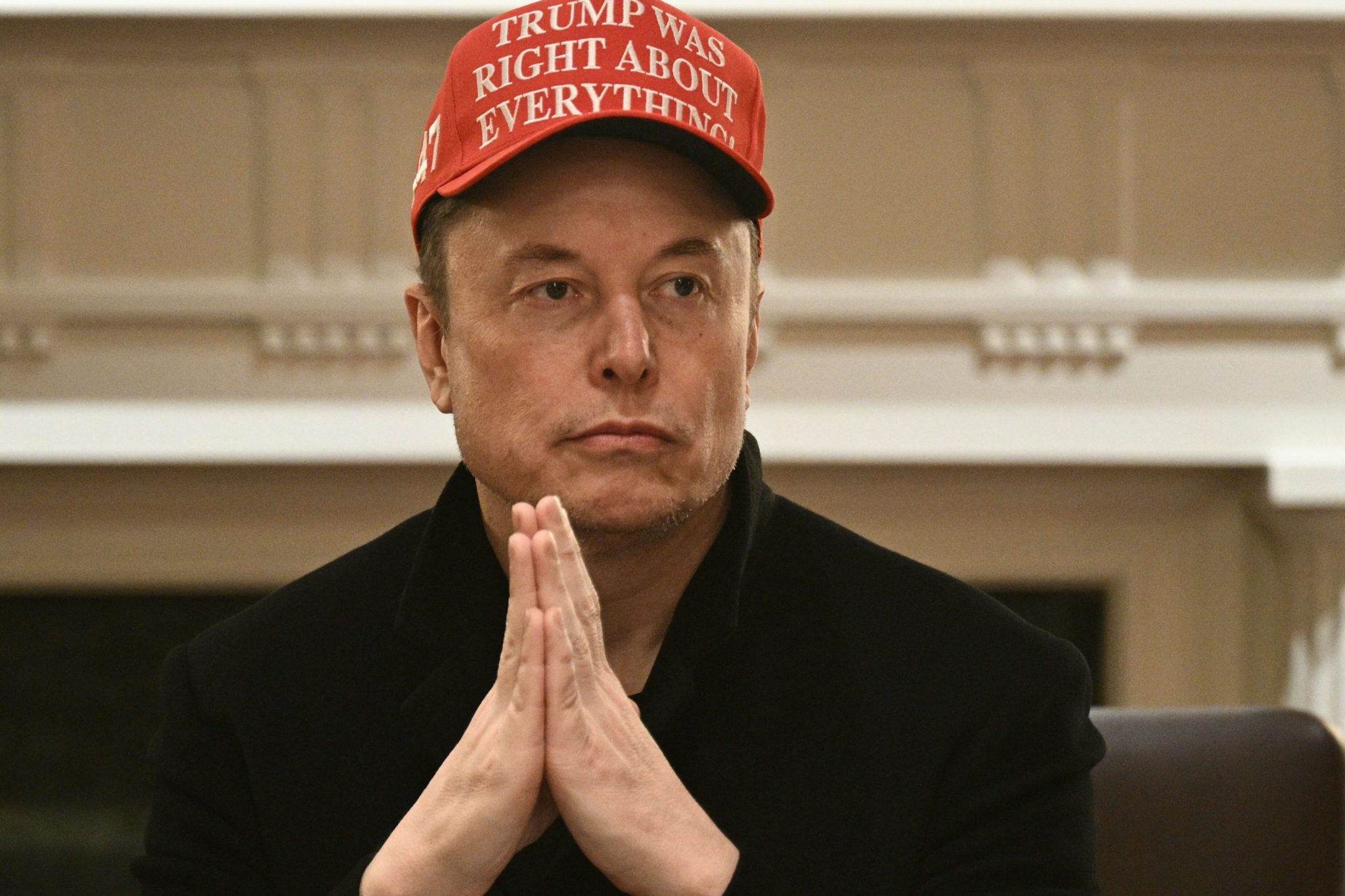 Trump reportedly told members of his that Elon Musk will pull