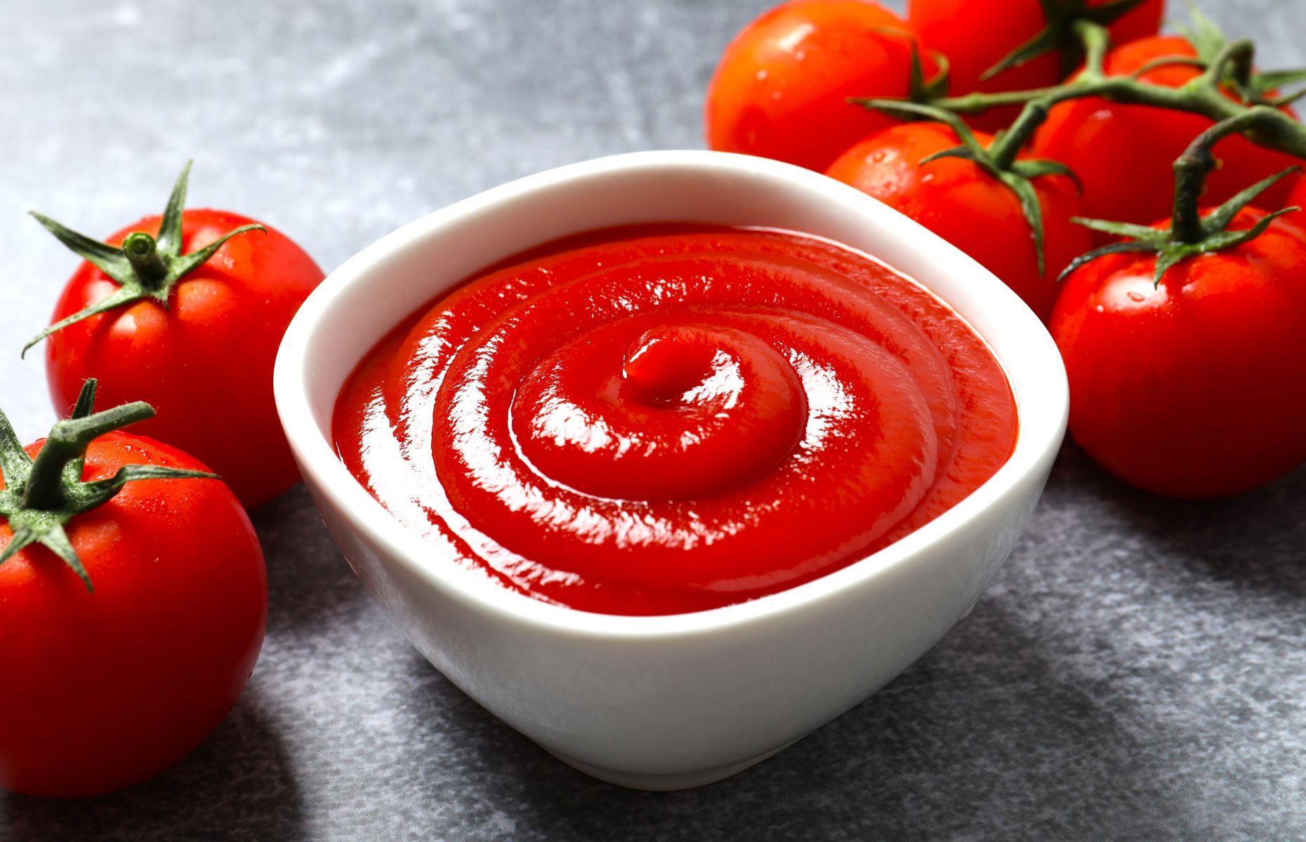 Keeping christmas trees fresher longer