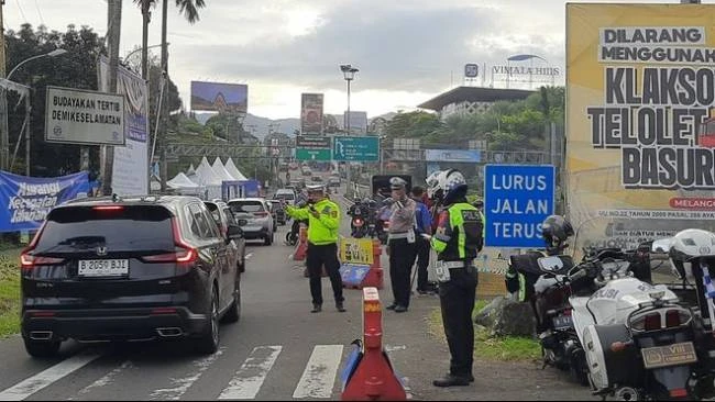 Jalur Puncak II Berisiko Longsor, Tidak Direkomendasikan untuk Libur Nataru