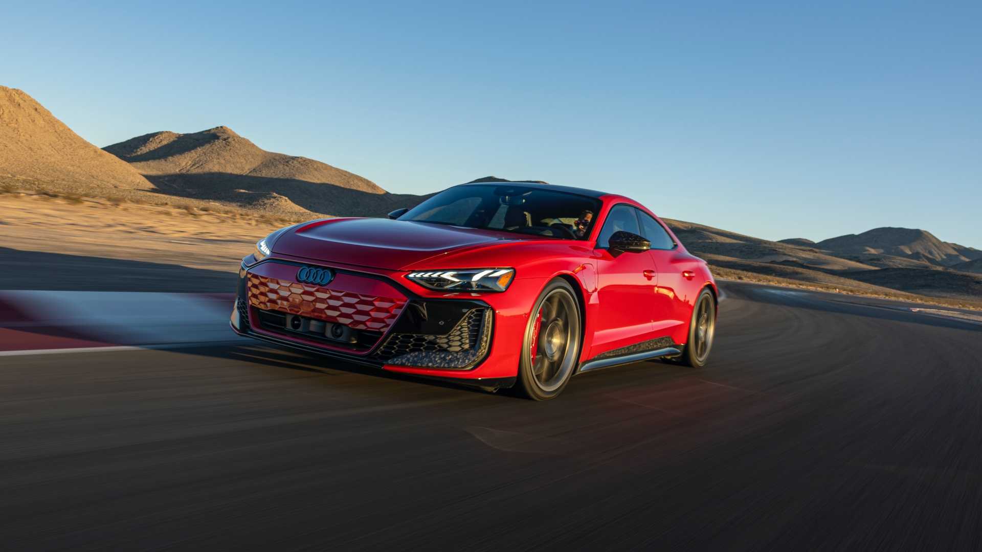 2025 Audi RS e-tron GT front rolling