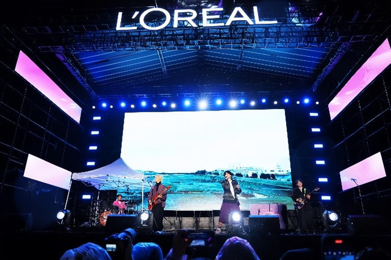 联袂中国青年 引领美力声浪欧莱雅集团CEO首场中国校园音乐会嗨唱来袭