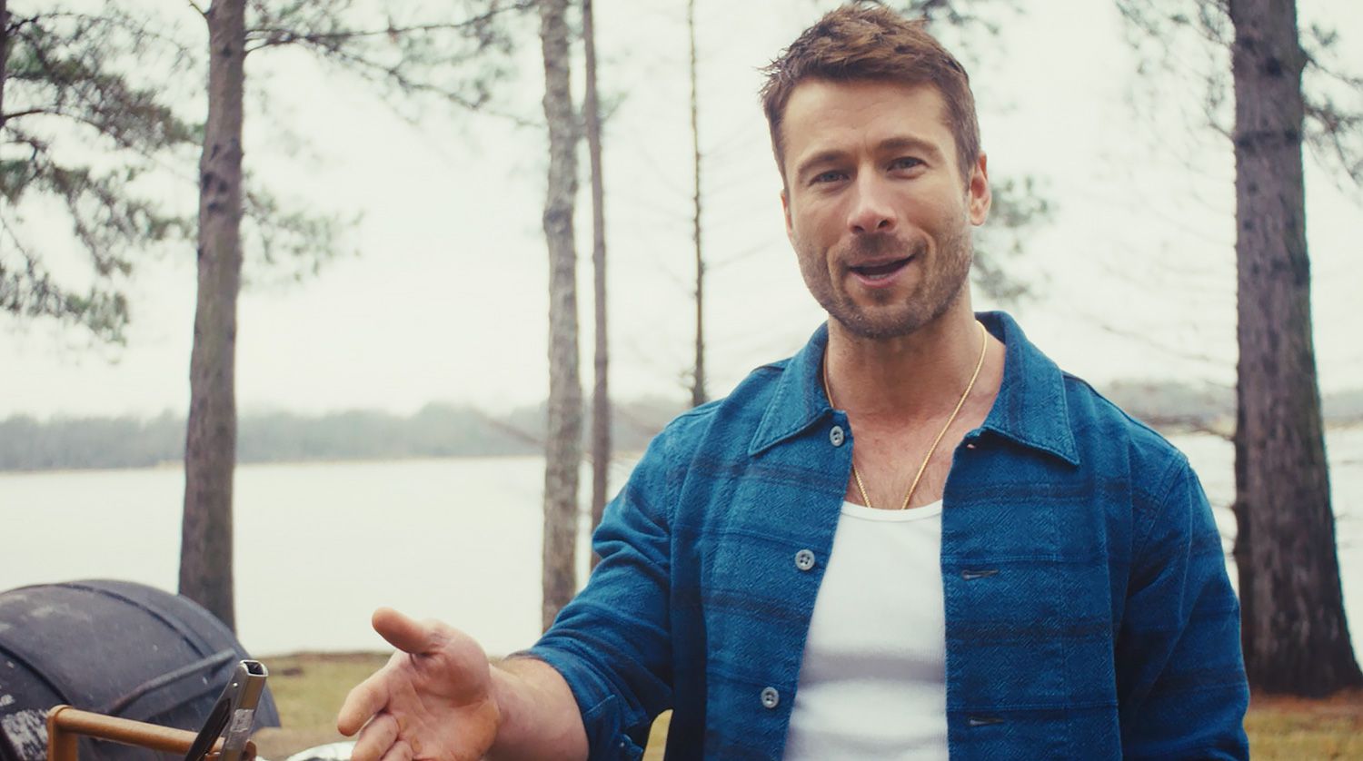 Glen Powell Opens Up About ‘Really Special’ Reason He Loves Living in(00)