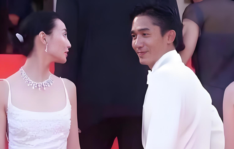 62岁梁朝伟：隐居日本不生娃，一生公开3个女友，与张曼玉传绯闻，最终娶了和自己性格最不像的“社牛”刘嘉玲！