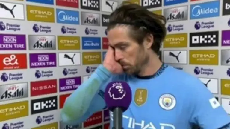 جاك جريليش لاعب مانشستر سيتي (3)