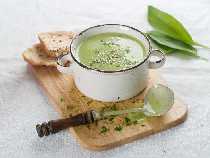 Bärlauchsuppe: Rezept für cremigen Genuss im Frühling