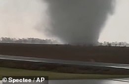Terrifying tornado outbreak across America's heartland destroys homes