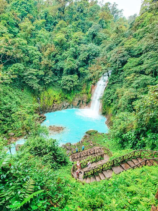 Steal this Costa Rica itinerary if you love vacations that are a mix of adventure, relaxation, and unbelievable scenery<br><br>