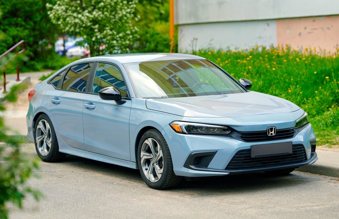15 cars that hold on to their value best — and 15 that lose the most