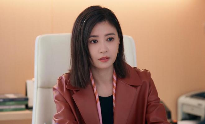 贾静雯又矮又瘦算不算大美女？看她和姚晨的新剧同框照，就知道了