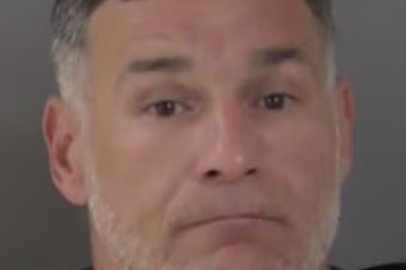 Desperate woman whispers ‘help me’ to hero Amazon driver before man’s(01)