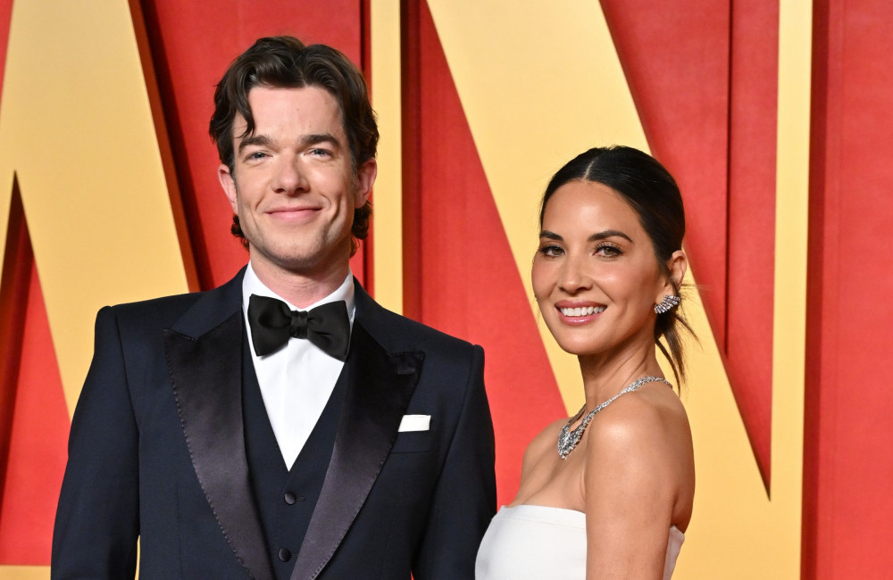 Olivia Munn reveals elaborate lie she told after learning John Mulaney(00)