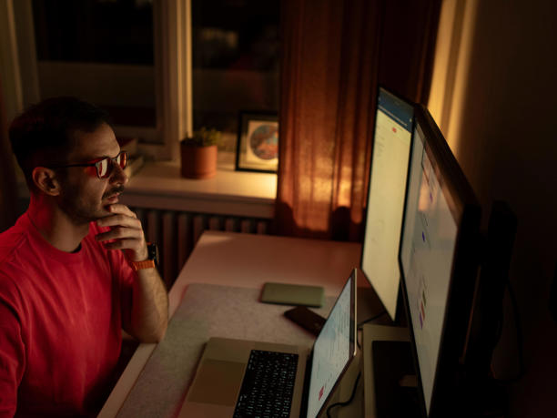 How a Millennial Earned $368,000 by Juggling 3 Remote Jobs Without Guilt