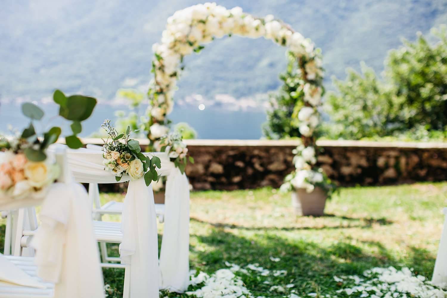 Most of Groom's Family RSVPs 'No' to His Destination Wedding, Now the