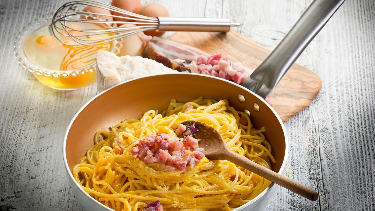 7 Pezzi Ceramica Bianco Verde Set 7 Pezzi Spaghettata E Ciotole Bianco Con Decorazione Verde 1206615