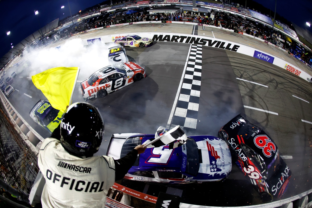 NASCAR sits Xfinity field down in 'firm' meeting after Martinsville chaos