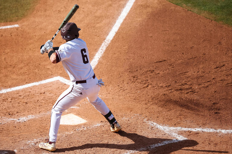 Texas A&M baseball hits two 9th-inning grand slams, tops South Carolina ...