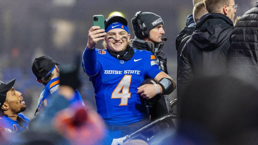 Entrenched as starter, Boise State QB Madsen in ‘competition with ...