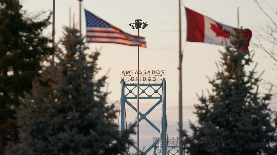 Canada warns travelers of US border agents’ authority to search ...