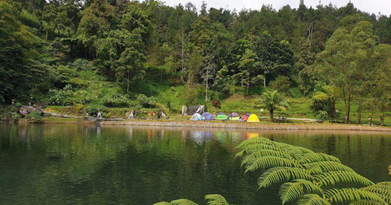 15 Tempat Wisata Tawangmangu untuk Liburan Seru Bareng Keluarga!