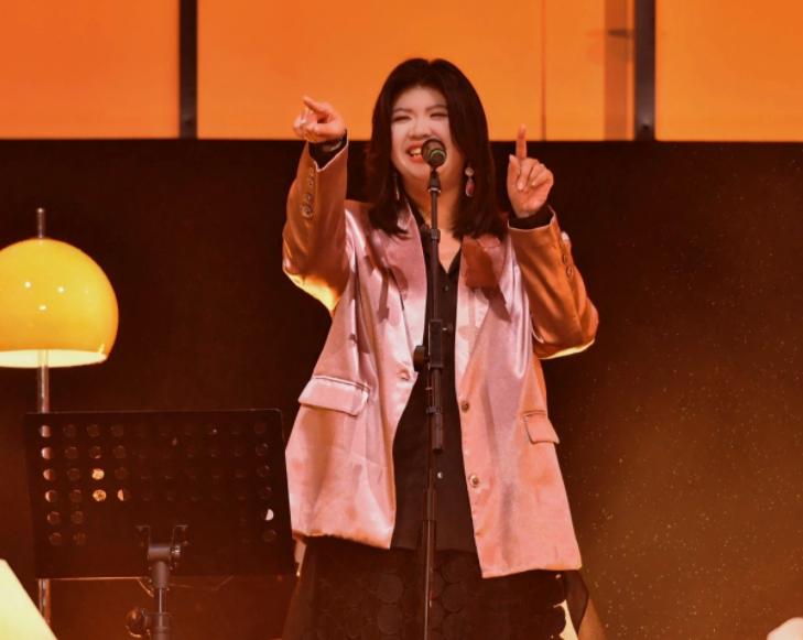 浪姐6一公排名引争议，倒数第一未淘汰，有姐姐低调逆袭