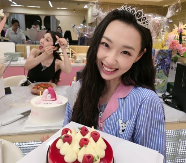 浪姐6一公排名引争议，倒数第一未淘汰，有姐姐低调逆袭