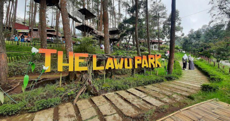 15 Tempat Wisata Tawangmangu untuk Liburan Seru Bareng Keluarga!