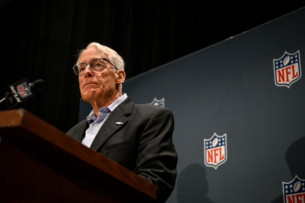 #11 - Rob Walton (110G$)