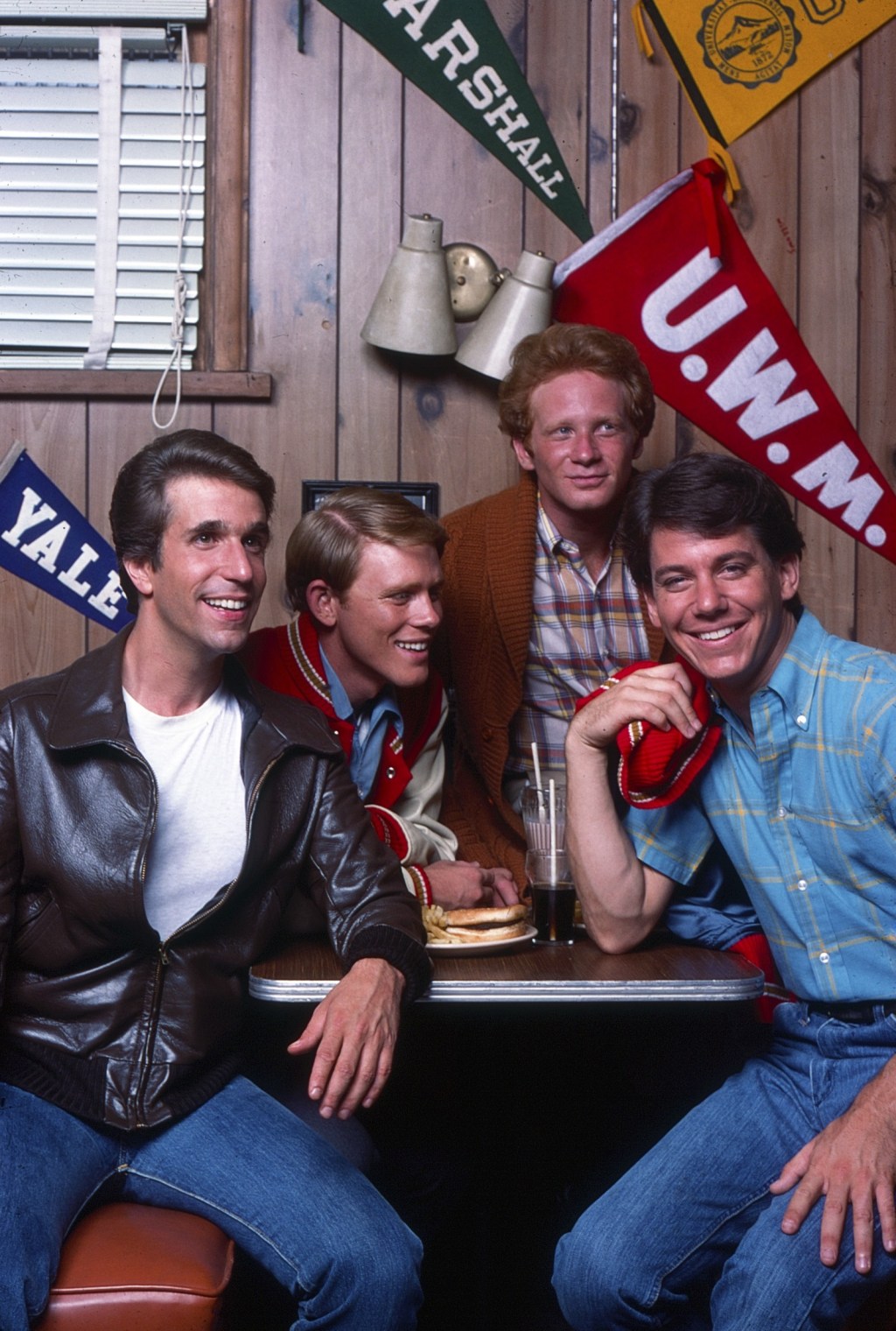 Ron Howard and Henry Winkler reunite with ‘Happy Days’ costars for the
